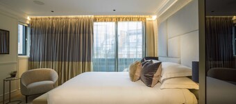 เดอะ การ์ดส์แมน โฮเทล แอนด์ เรสซิเดนซ์