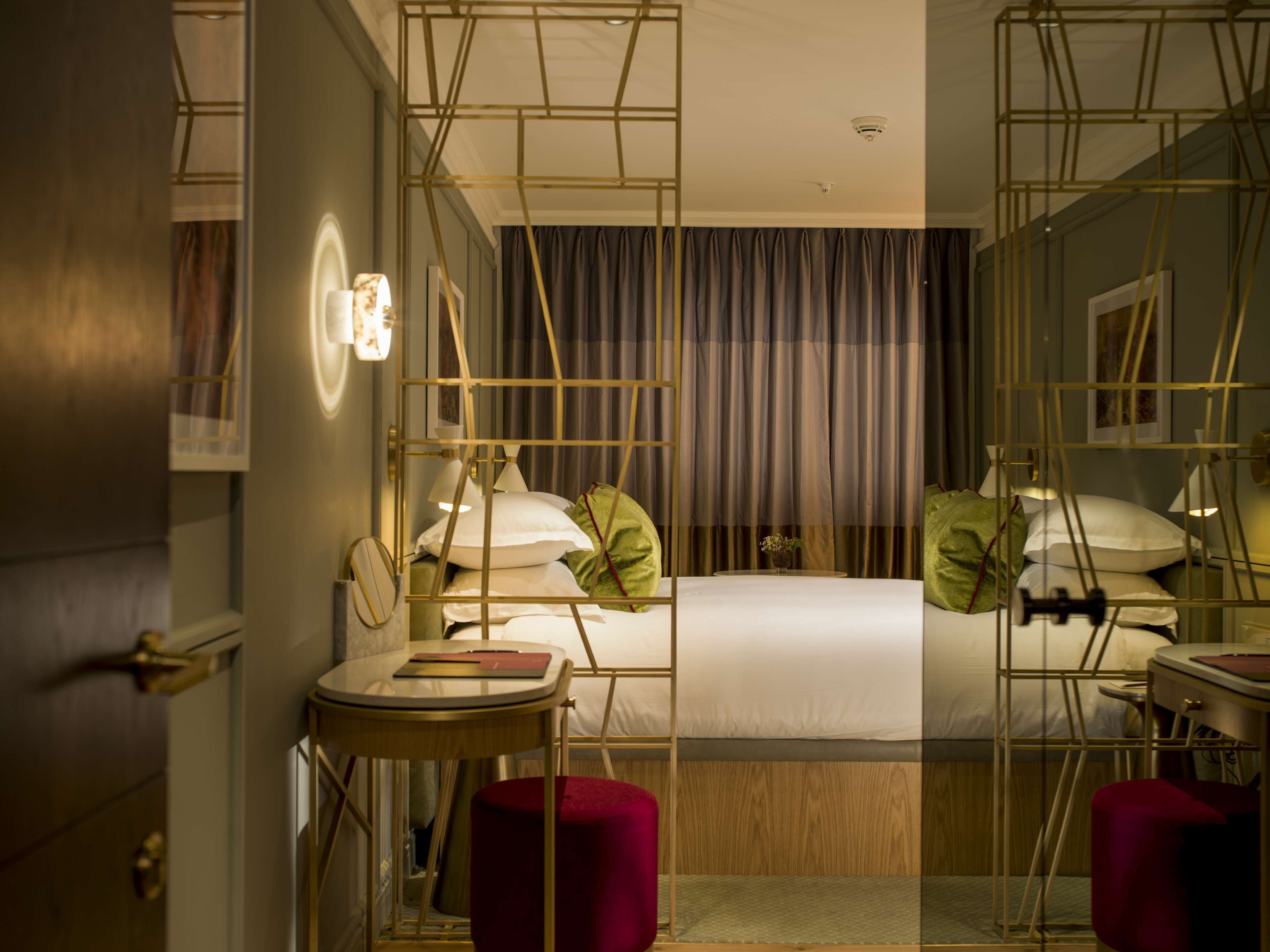 minibar, in-room safe, individually decorated, individually furnished