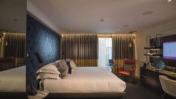 Habitación | Minibar, caja de seguridad en la habitación y decoración personalizada