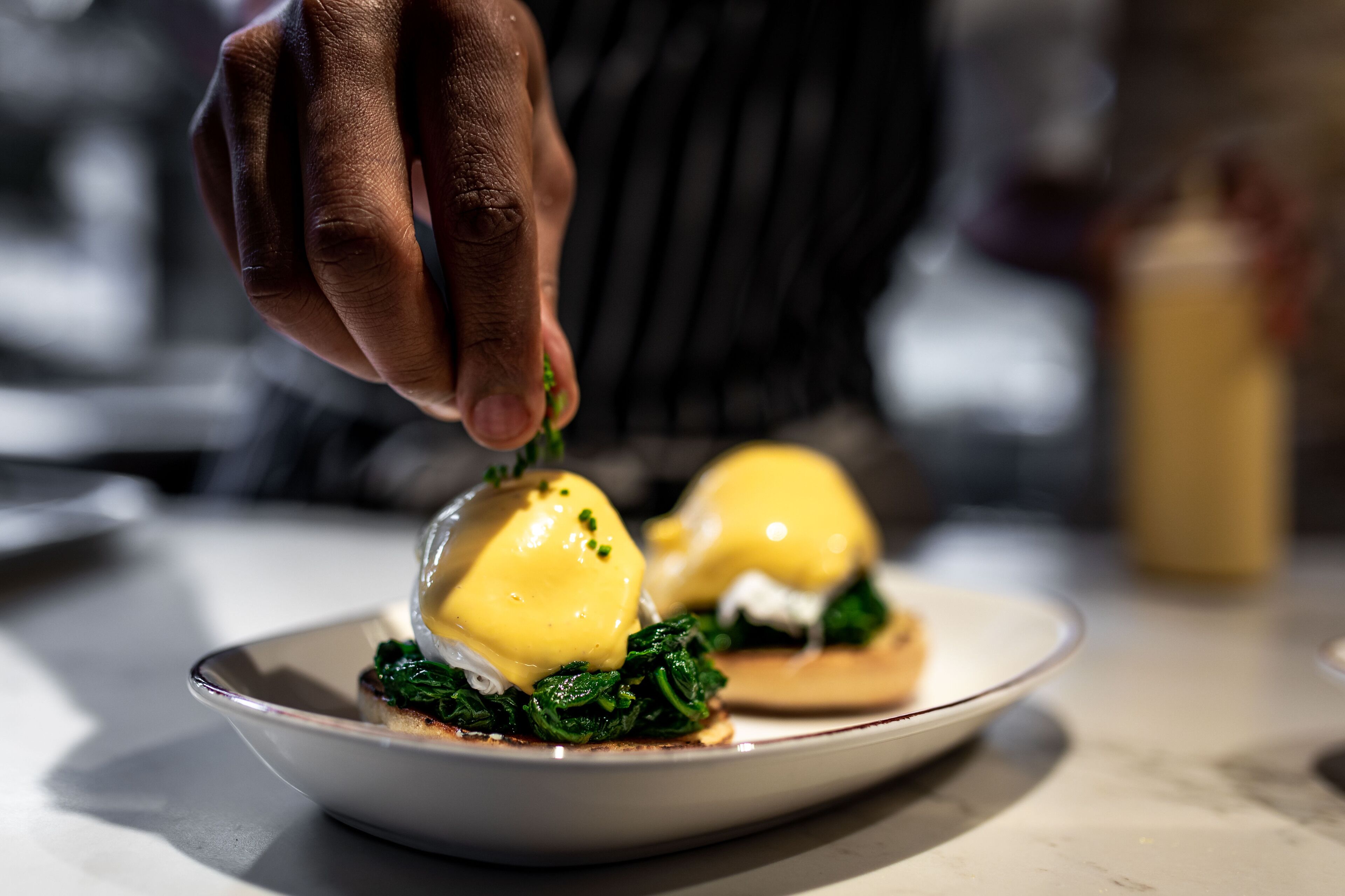 daily cooked-to-order breakfast (gbp 28.50 per person)