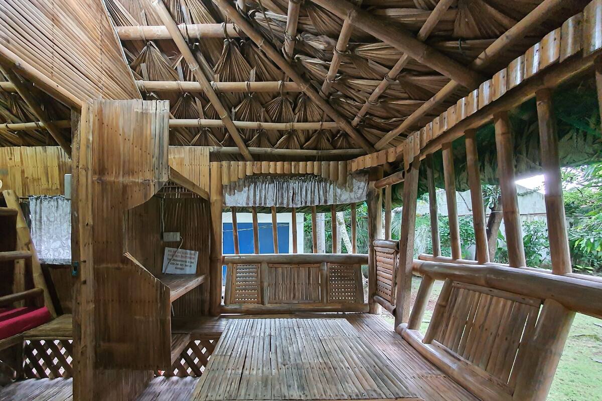 Basic Fan Room | Rollaway beds, bed sheets