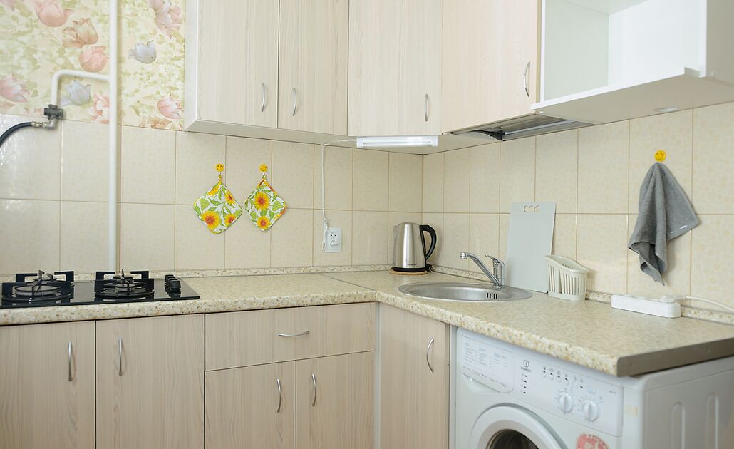 Apartment | Eigene Küche | Großer Kühlschrank, Mikrowelle, Herdplatte, Wasserkocher