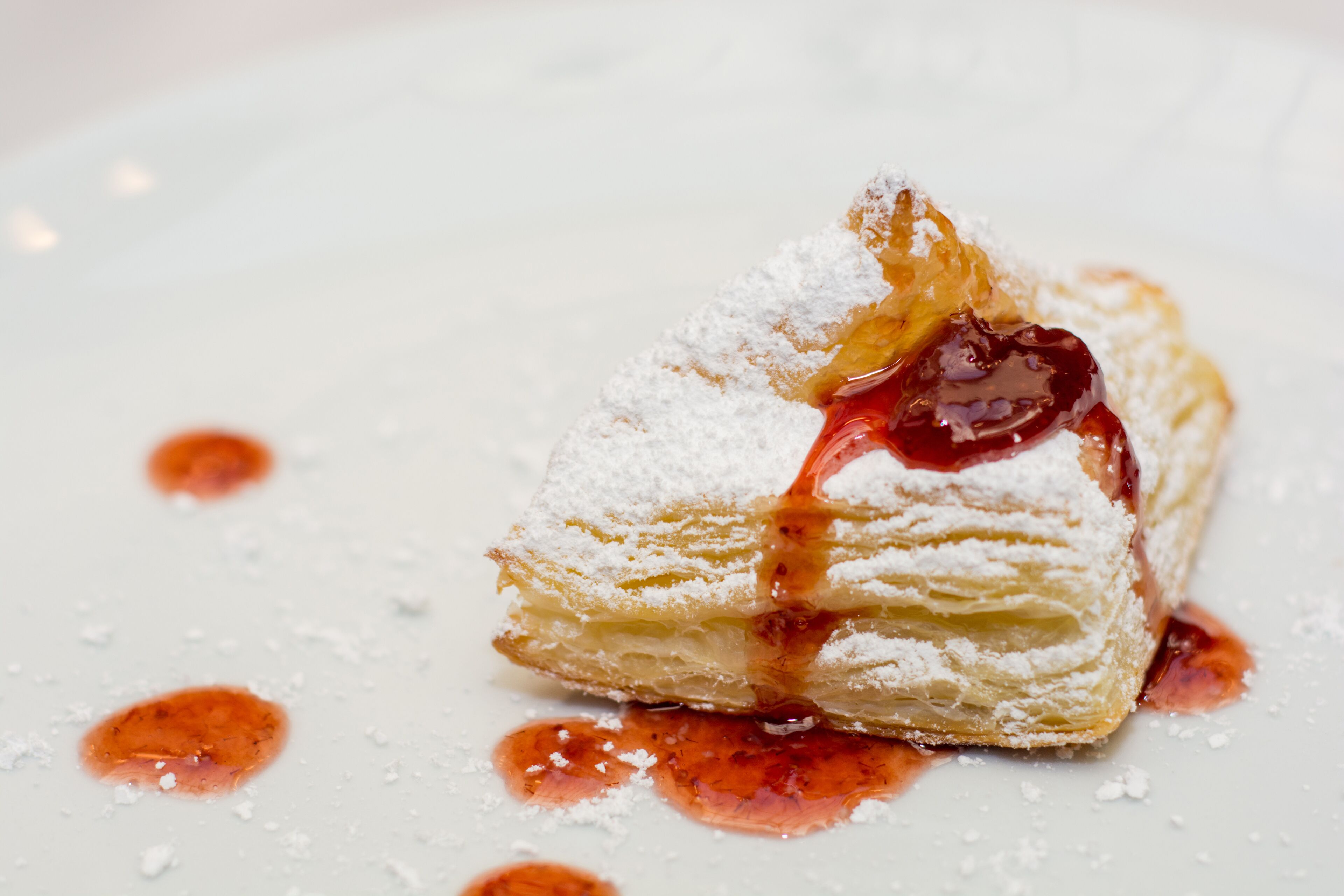 daily buffet breakfast (gel 30 per person)