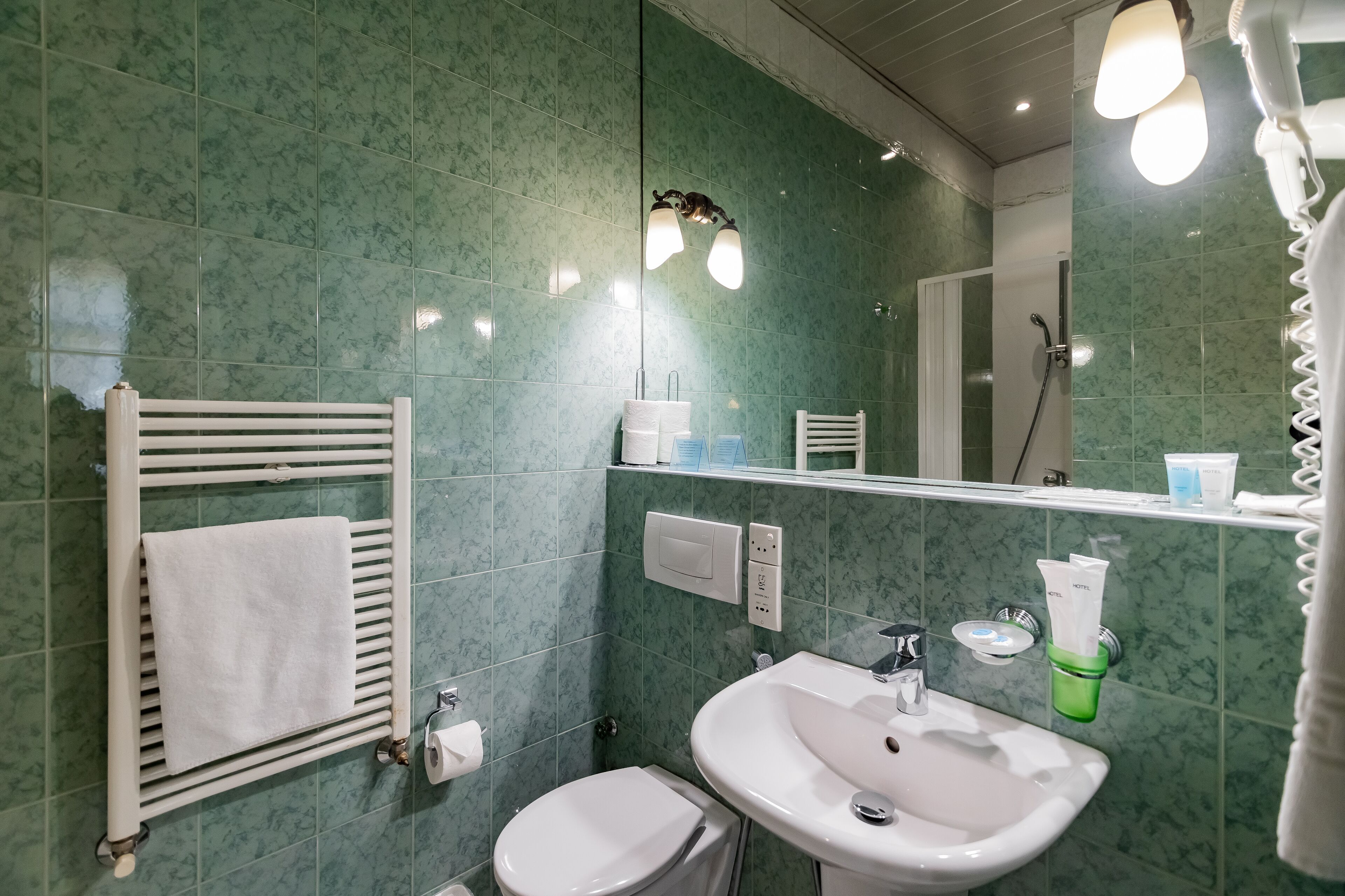 comfort double room | bathroom | shower, free toiletries, hair dryer, dressing gowns