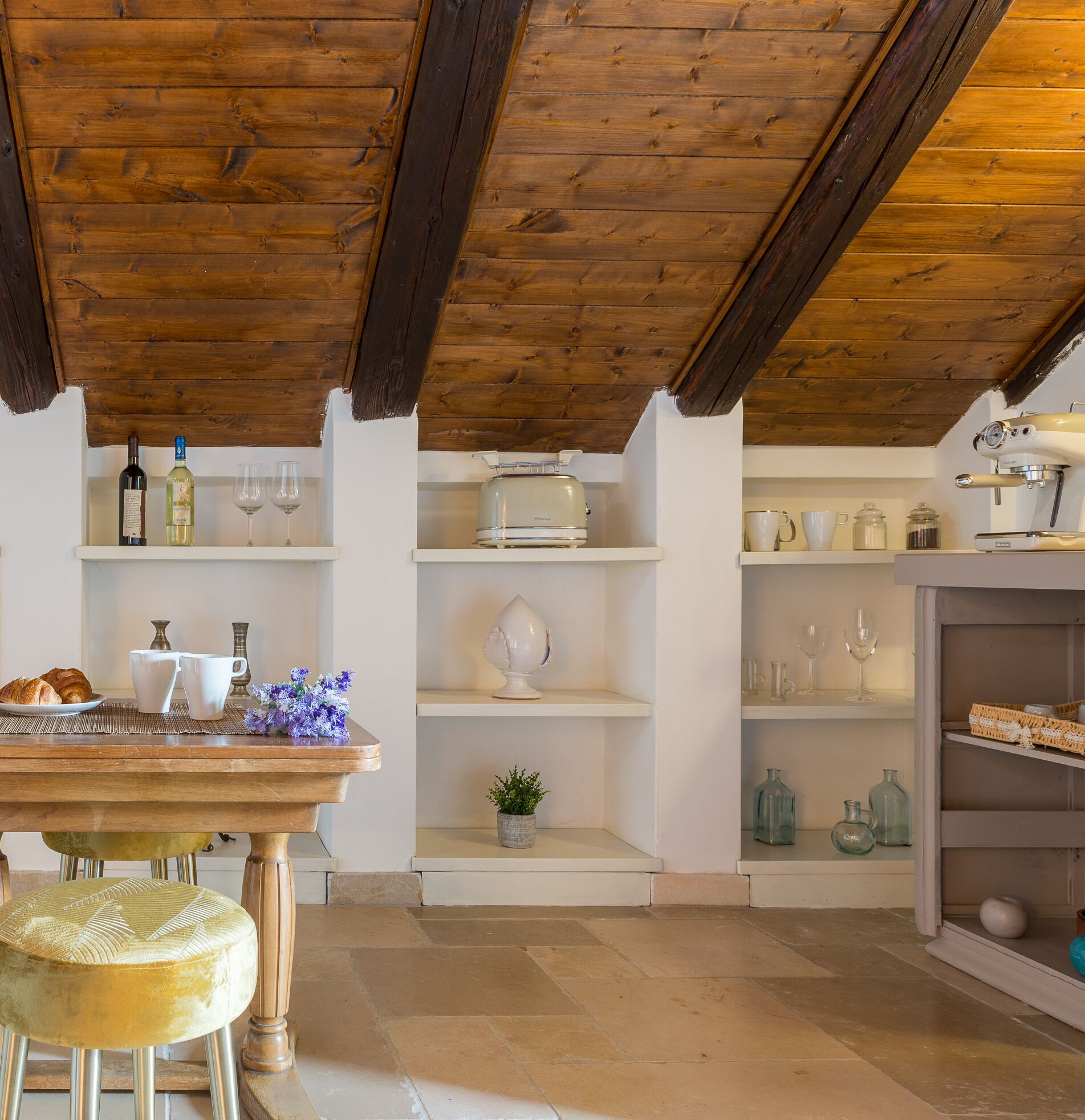 Studio Suite | Khu vực ăn uống tại phòng