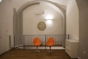 1 bedroom, desk, free WiFi, bed sheets