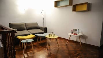 Apartment, 1 Bedroom (Suite Regina Isabella) | In-room dining