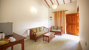 Comfort Room | Living area - Neem Heaven Cottages (Thissamaharama)