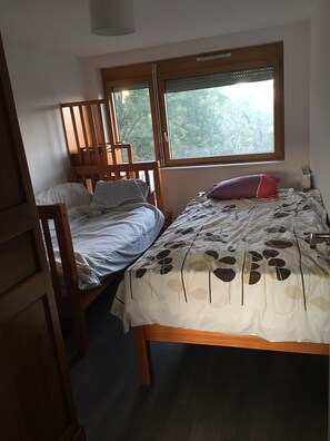 3 habitaciones, escritorio y wifi