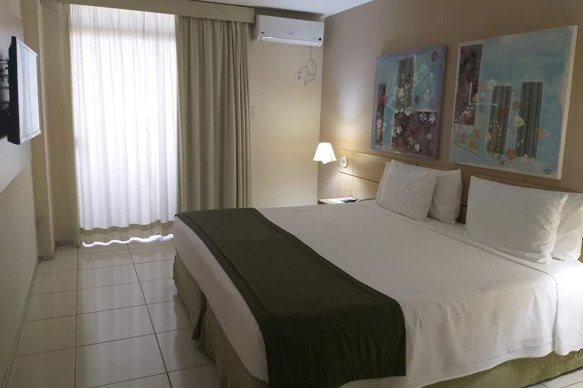 1 bedroom, minibar, in-room safe, laptop workspace