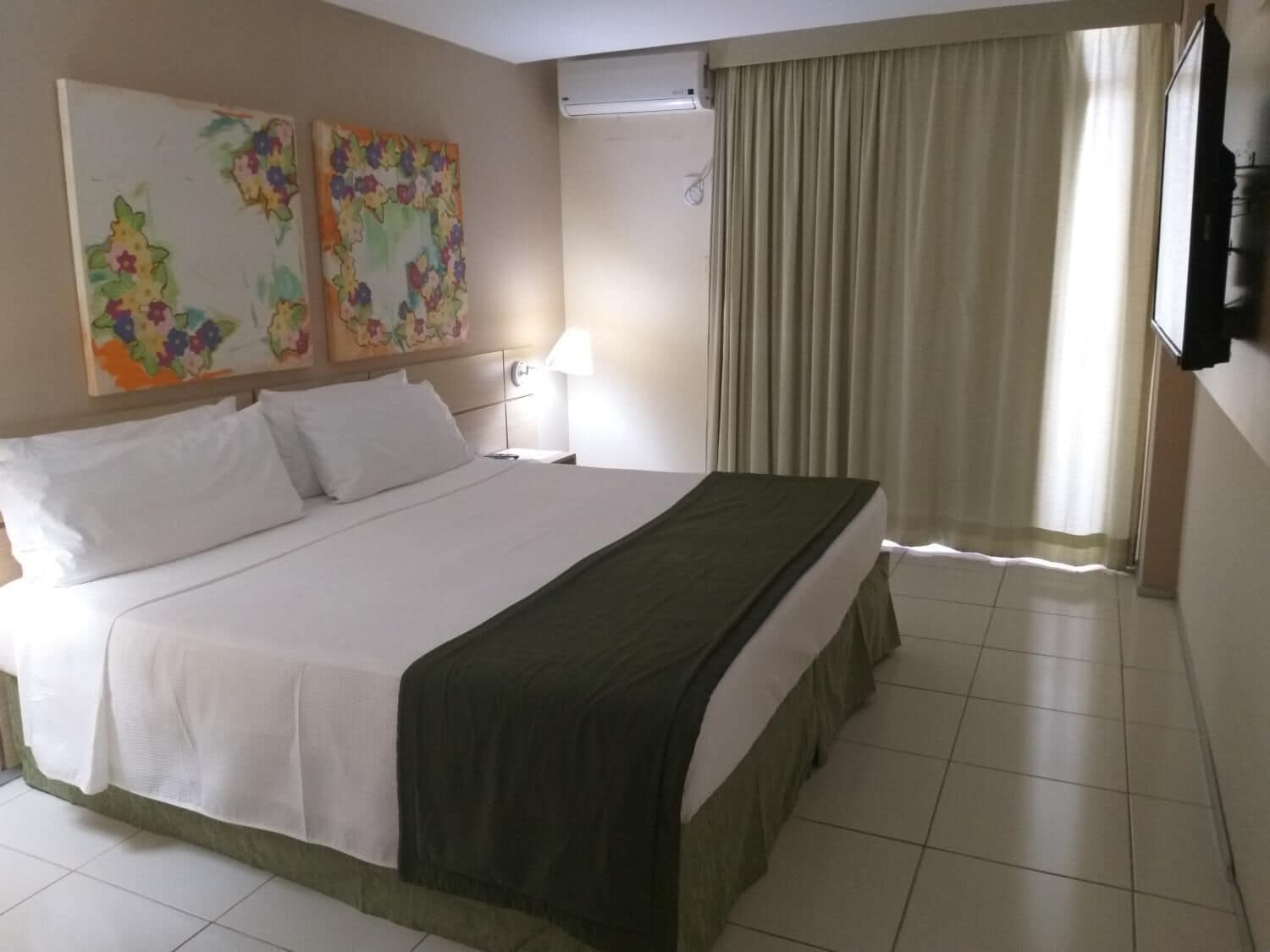 1 bedroom, minibar, in-room safe, laptop workspace