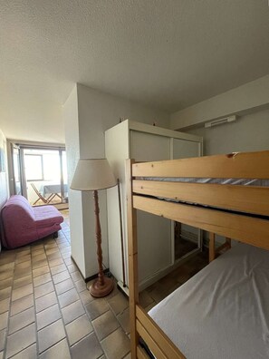 1 bedroom