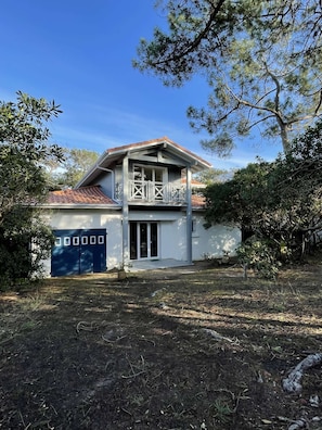 Exterior - Seignosse, a stone's throw from Estagnots beach, villa with WiFi, sleeps 6, wooded and enclosed... (SEIGNOSSE)