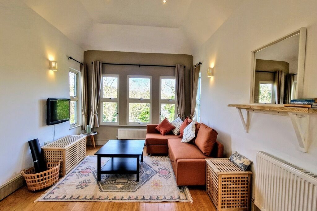 River View - A Lovely Waterside First Floor Apartment In Bantham, South Devon - Thurlestone
