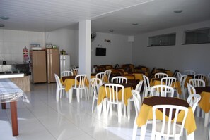 Restaurant - Pousada Santana (Trindade)