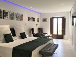 Superior Twin Room (Cine)