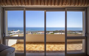 Huoneisto, 2 makuuhuonetta, parveke | Parveke