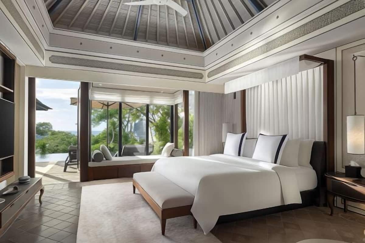Premium bedding, memory foam beds, minibar, in-room safe