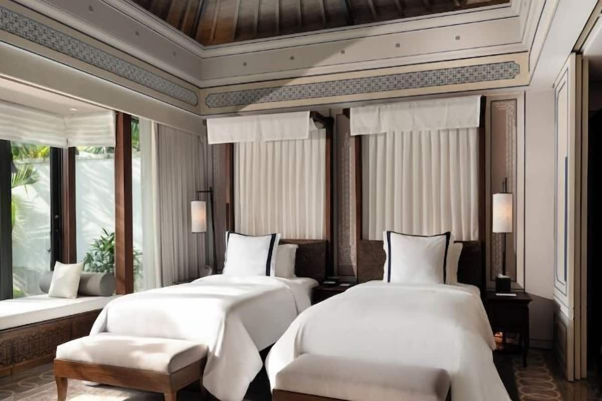 Ropa de cama de alta calidad, colchones viscoelásticos, minibar