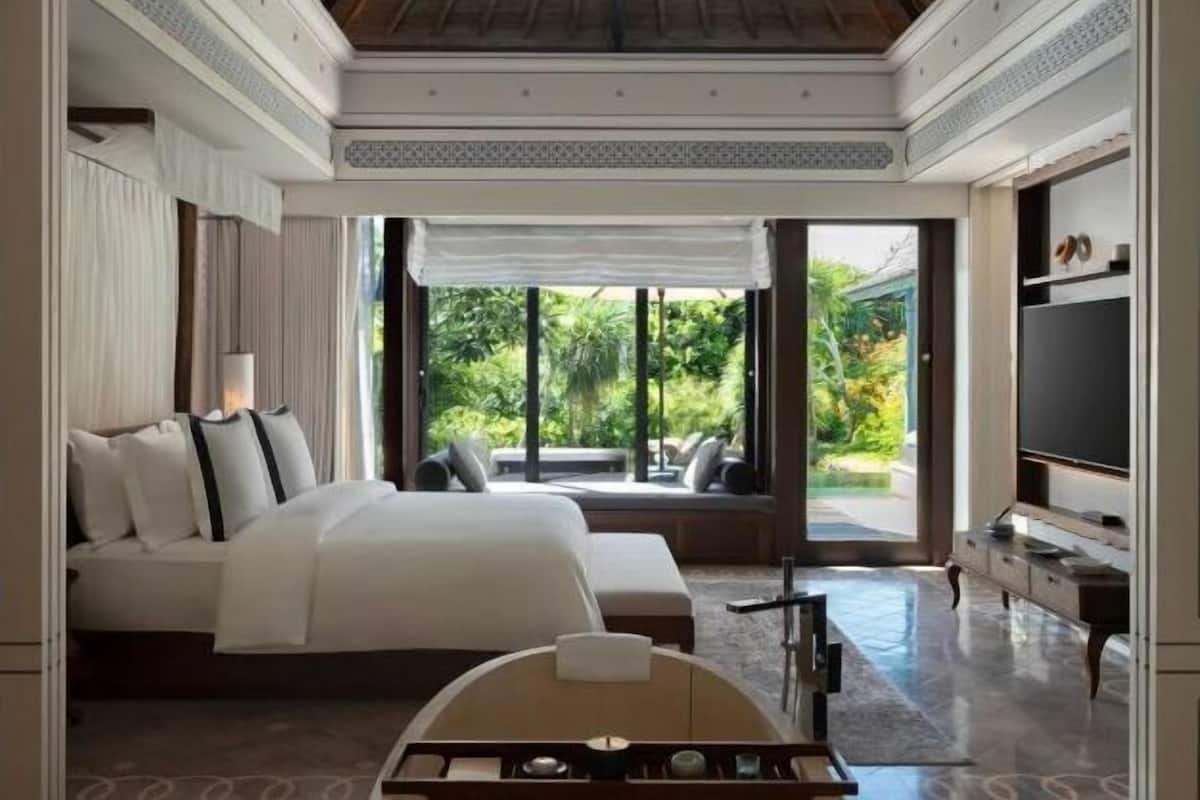 Ropa de cama de alta calidad, colchones viscoelásticos, minibar