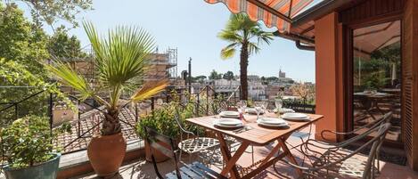 Restauration en plein air