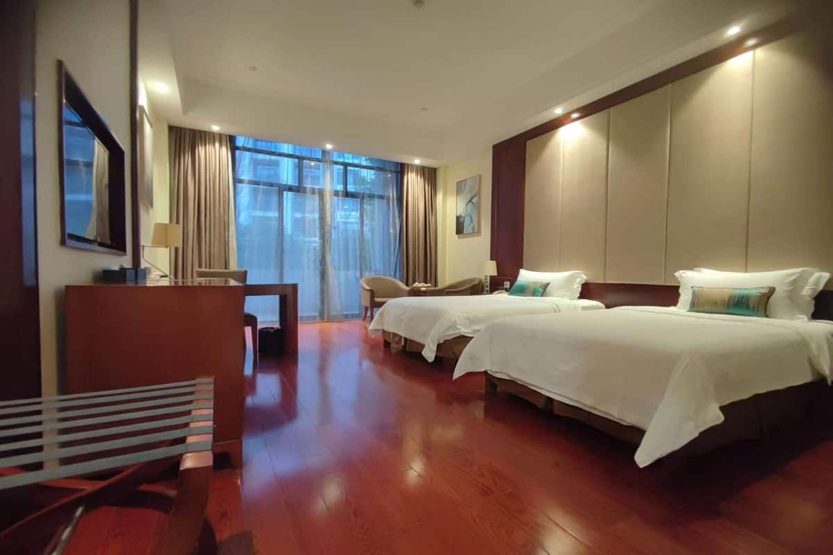 Chambre, 2 lits doubles, accessible aux personnes à mobilité réduite, fumeur