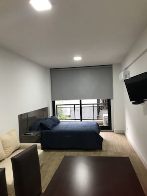 Comfort-Studiosuite | Hochwertige Bettwaren, kostenloses WLAN, Bettwäsche