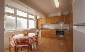 Apartamento, 2 habitaciones, balcón | Servicio de comidas en la habitación