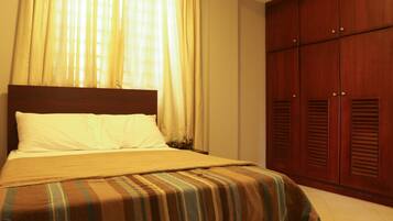 2 Schlafzimmer, Bügeleisen/Bügelbrett, WLAN