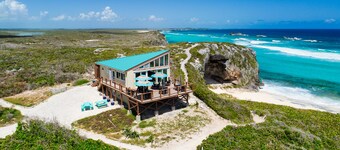 Dragon View  Cottage  for 2  | Dragon  Cay Resort, Mudjin Harbour