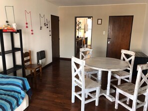 Apartment | In-room dining