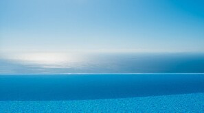Piscine extérieure, piscine chauffée