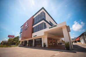 Mặt tiền nơi lưu trú