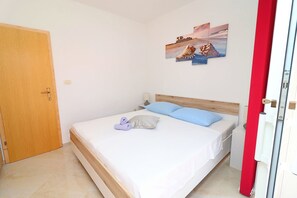 1 chambre, accès Internet, draps fournis