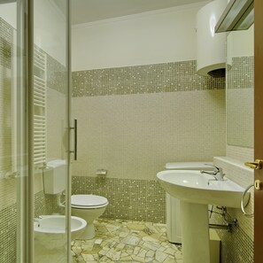 Hair dryer, towels - Appartamento Centro Milano con Cucina Attrezzata (Milano)
