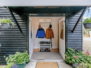 Exterior detail - 2 bedroom accommodation in Steyning (Steyning)