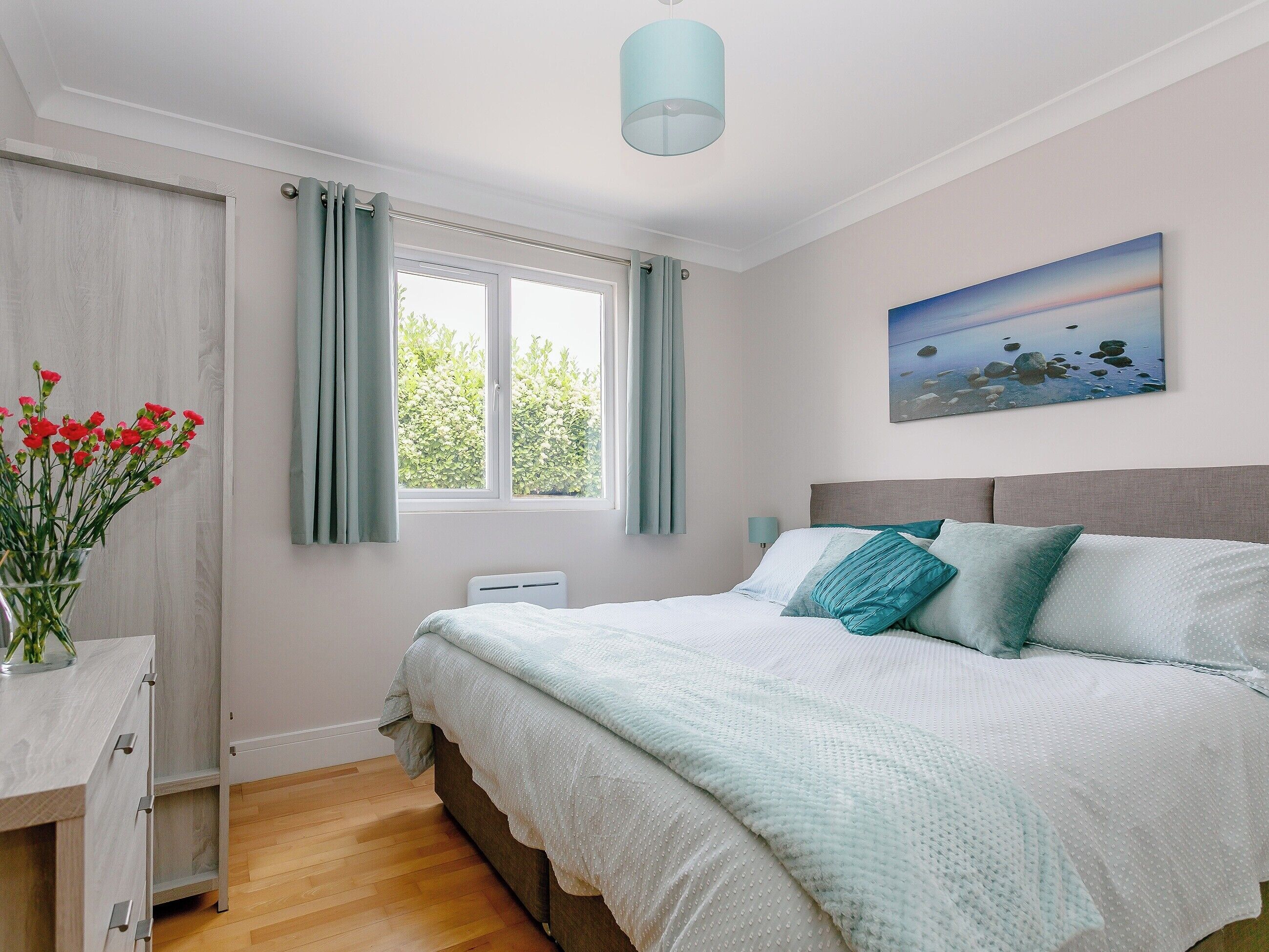 2 bedrooms, iron/ironing board, travel crib, free WiFi