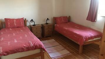 Traditional Cottage | 3 bedrooms, premium bedding, individually decorated