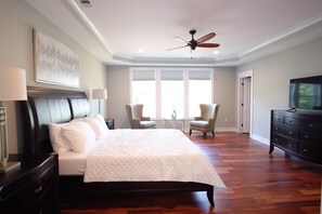 5 Schlafzimmer, Bügeleisen/Bügelbrett, WLAN, Bettwäsche