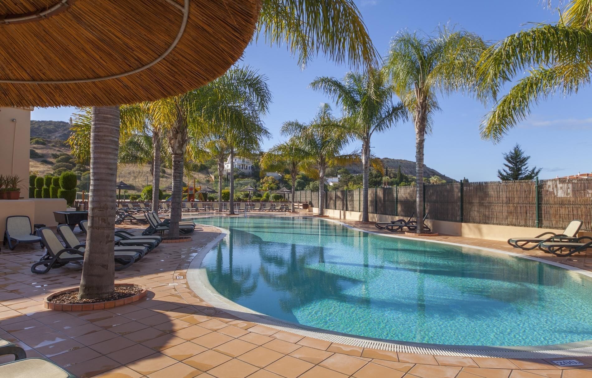 公寓 (2 Bedrooms) | 楼层平面图