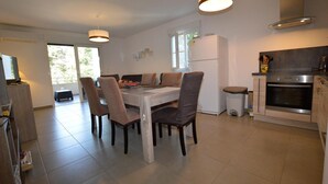 Private kitchen - Cozy apartment in Moriani Plage (Moriani Plage)