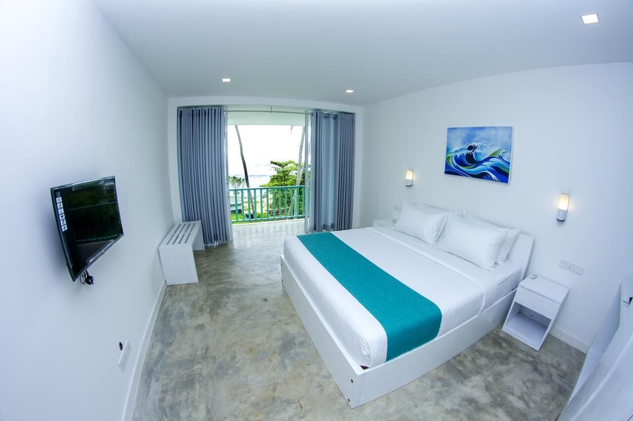 Minibar y caja de seguridad en la habitación 