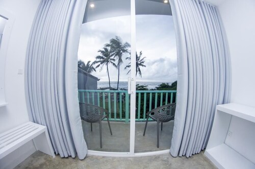 Somerset Mirissa Beach