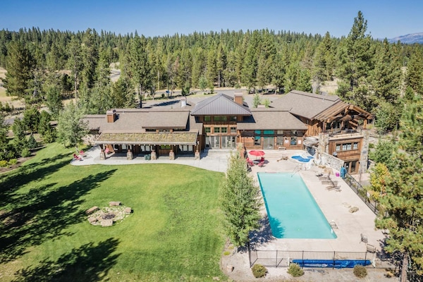 Summertime... the lodge is a 2 minute walk to fun!