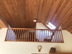 传统村舍 | 起居区 | 平板电视