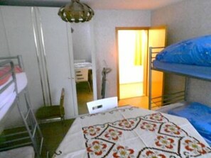 Wifi gratis y ropa de cama 