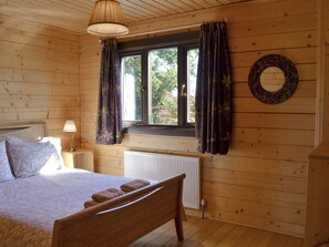 3 bedrooms, free WiFi, bed sheets - 3 bedroom accommodation in Nomansland, near Tiverton (Nomansland, near Tiverton)