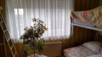 Kedap suara, Wi-Fi gratis, dan seprai linen