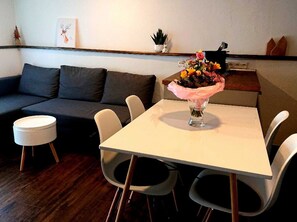 Dining - Vacations in hedge country (Kenzingen)