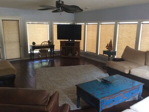 Smart-TV, DVD-Player